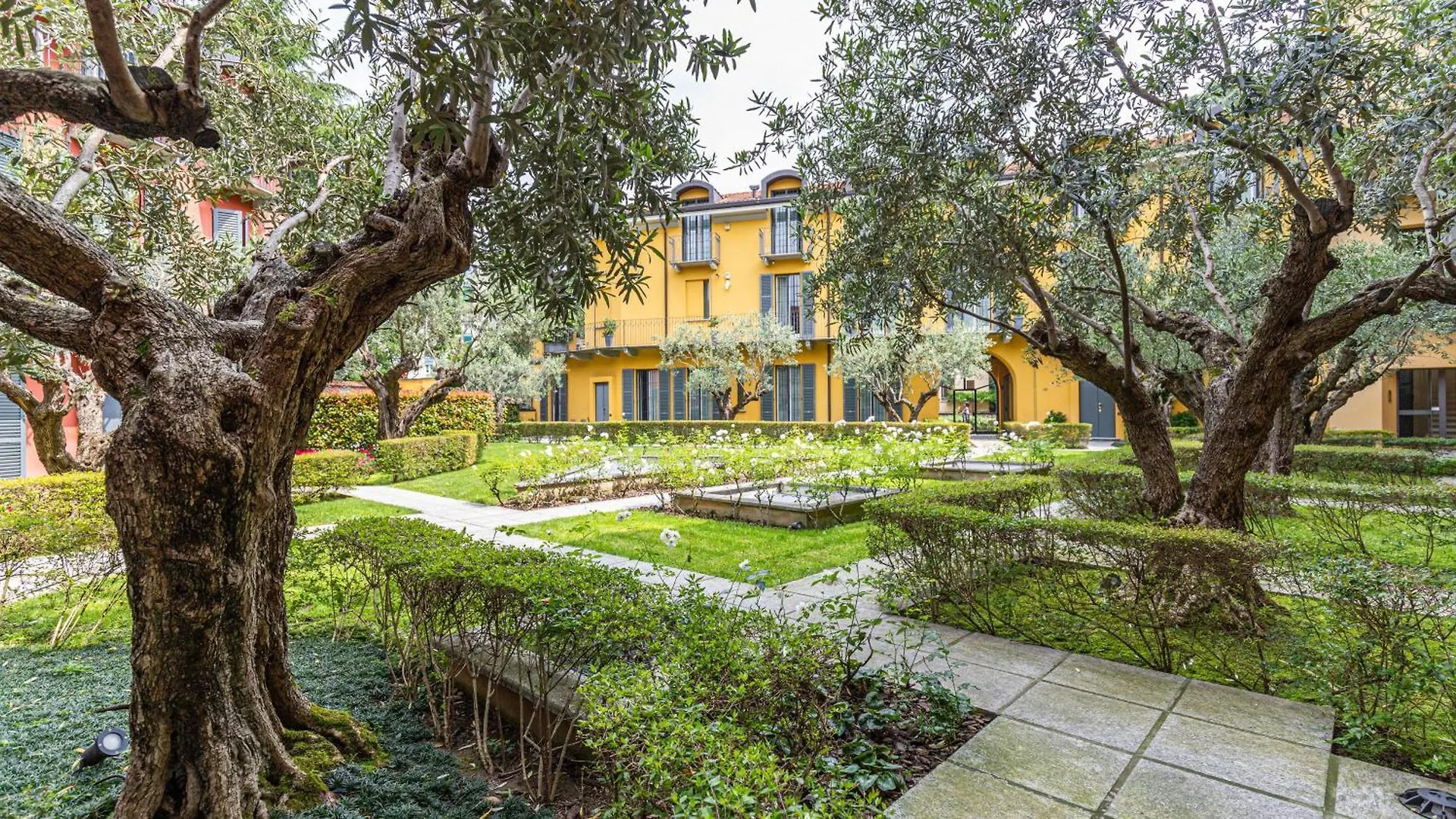 Aliprandi 29 Apartment Monza Italy